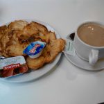 Desayuno croissant cafetería los angeles chamberí madrid