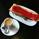 Desayuno tostadas con tomate El Monasterio