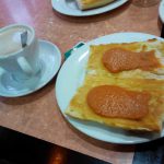Desayuno tostadas con tomate cafetería moncloa isaac peral