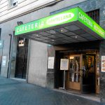 Entrada Cafetería Santillana Isaac Peral desayunar en Madrid